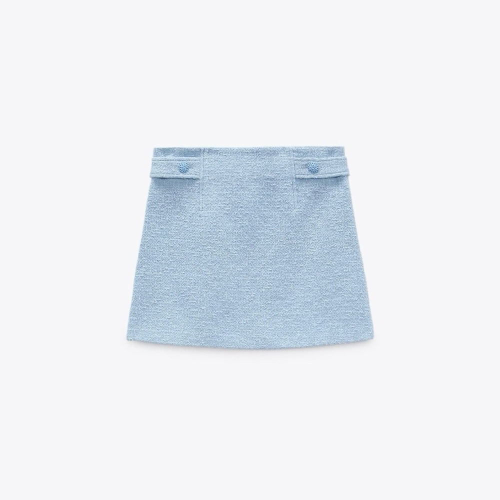 Textured mini skirt